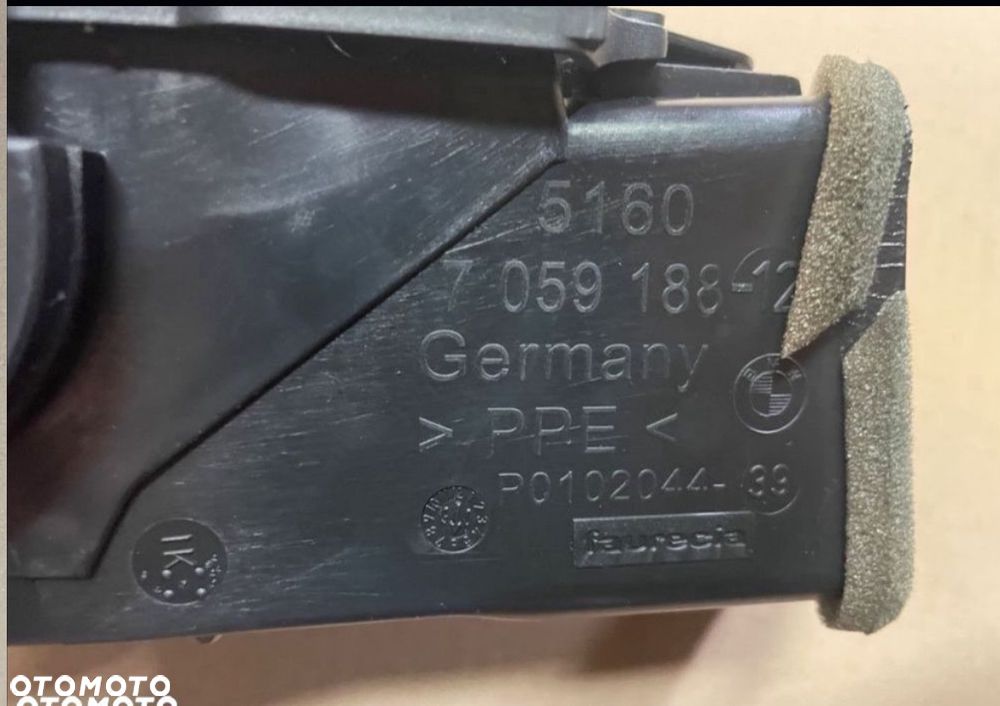 7059188 kratka nawiewu konsoli bmw 1 e87 - 3