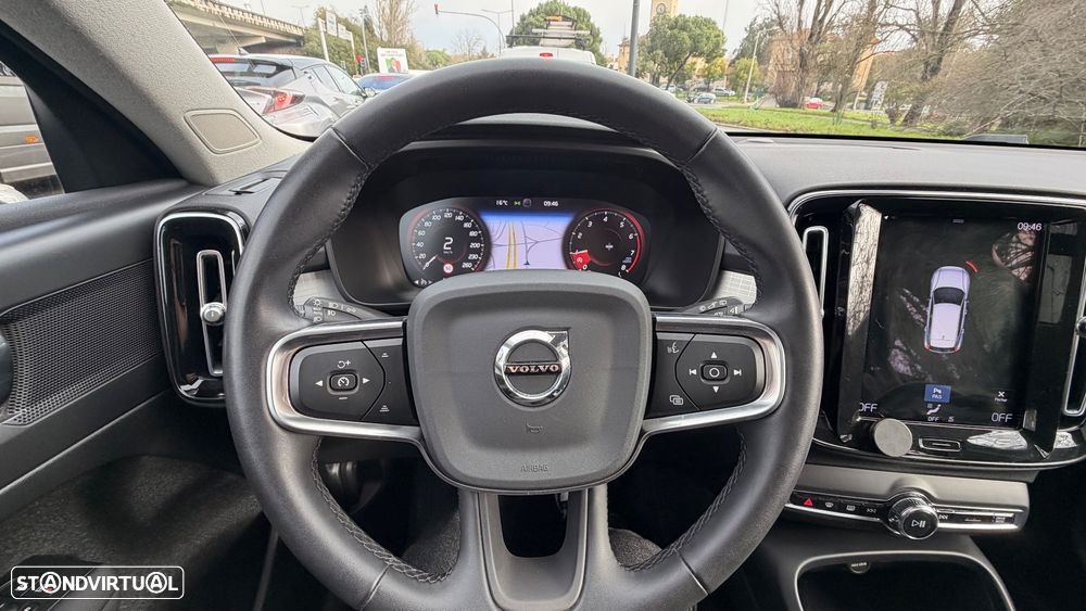 Volvo XC 40 1.5 T2 Momentum Plus - 21