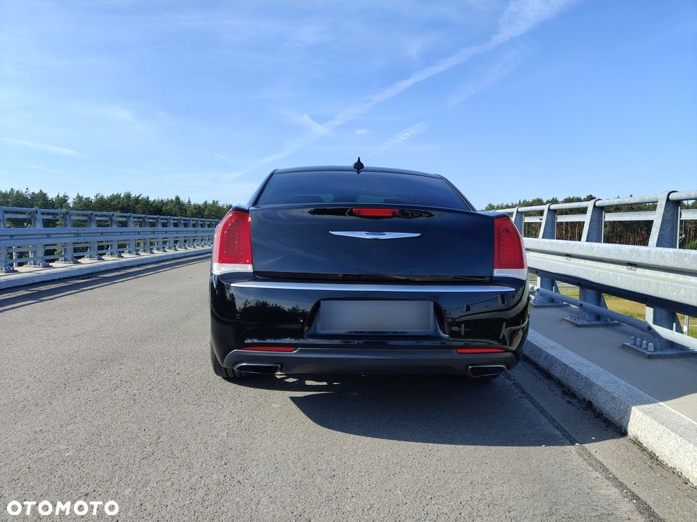 Chrysler 300C - 4
