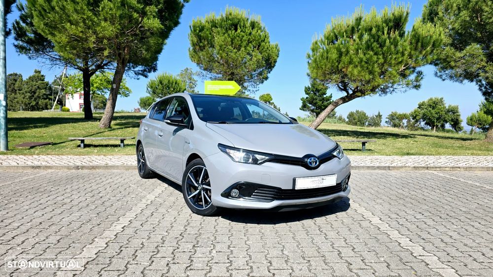Toyota Auris 1.8 HSD Comfort +P.Techno+P.Sport - 3