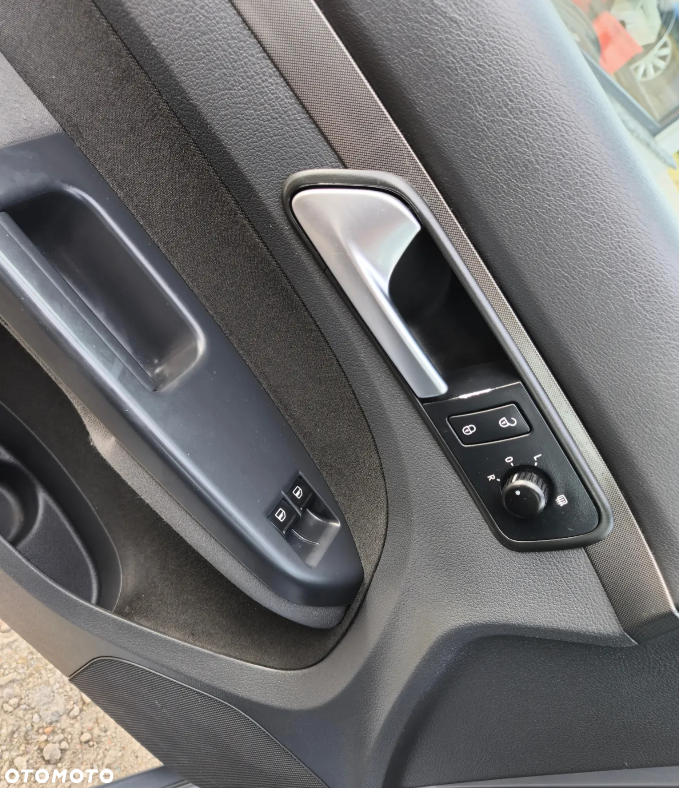 Volkswagen Touran 1.9 TDI DPF Conceptline - 17