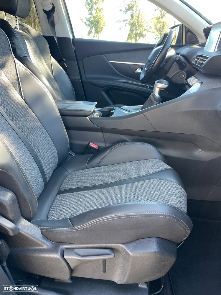 Peugeot 5008 1.6 BlueHDi Allure J18 - 10