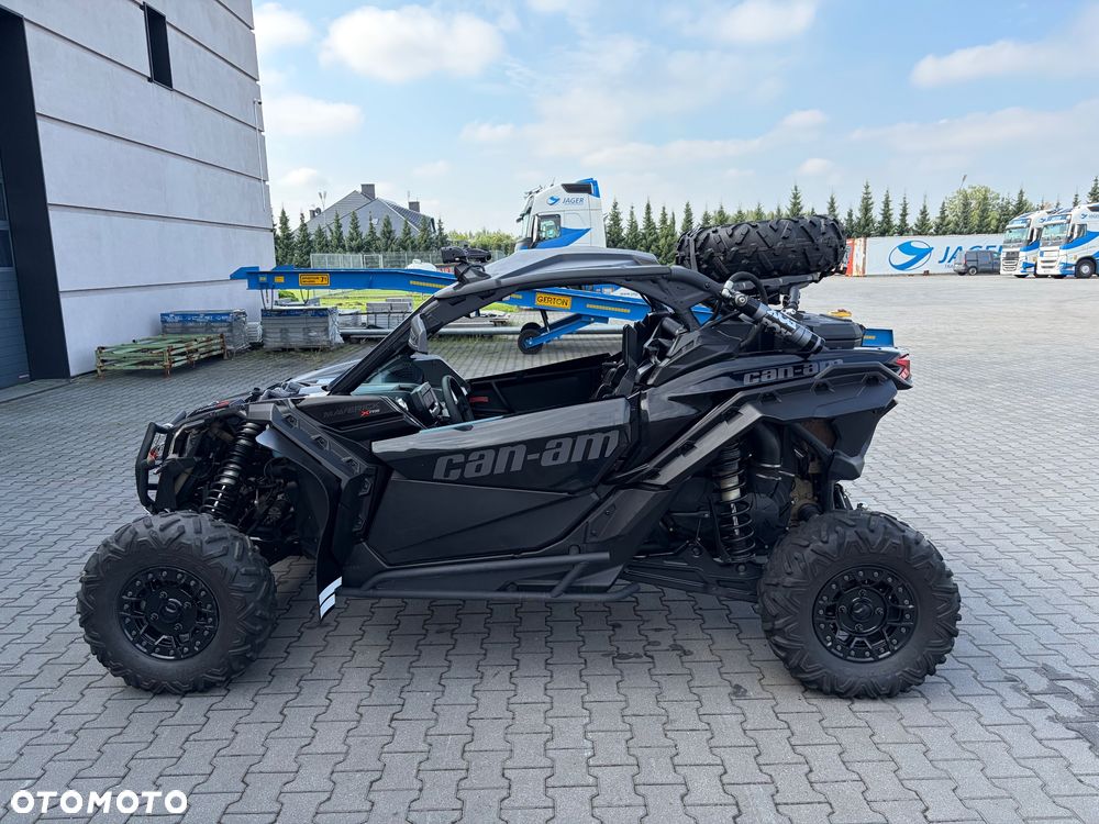 Can-Am Maverick - 4