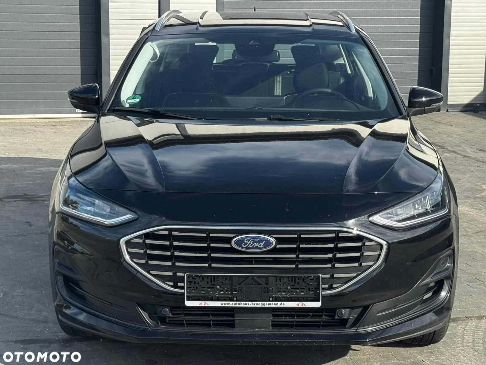 Ford Focus Turnier 1.0 EcoBoost Start-Stopp-System TITANIUM - 3