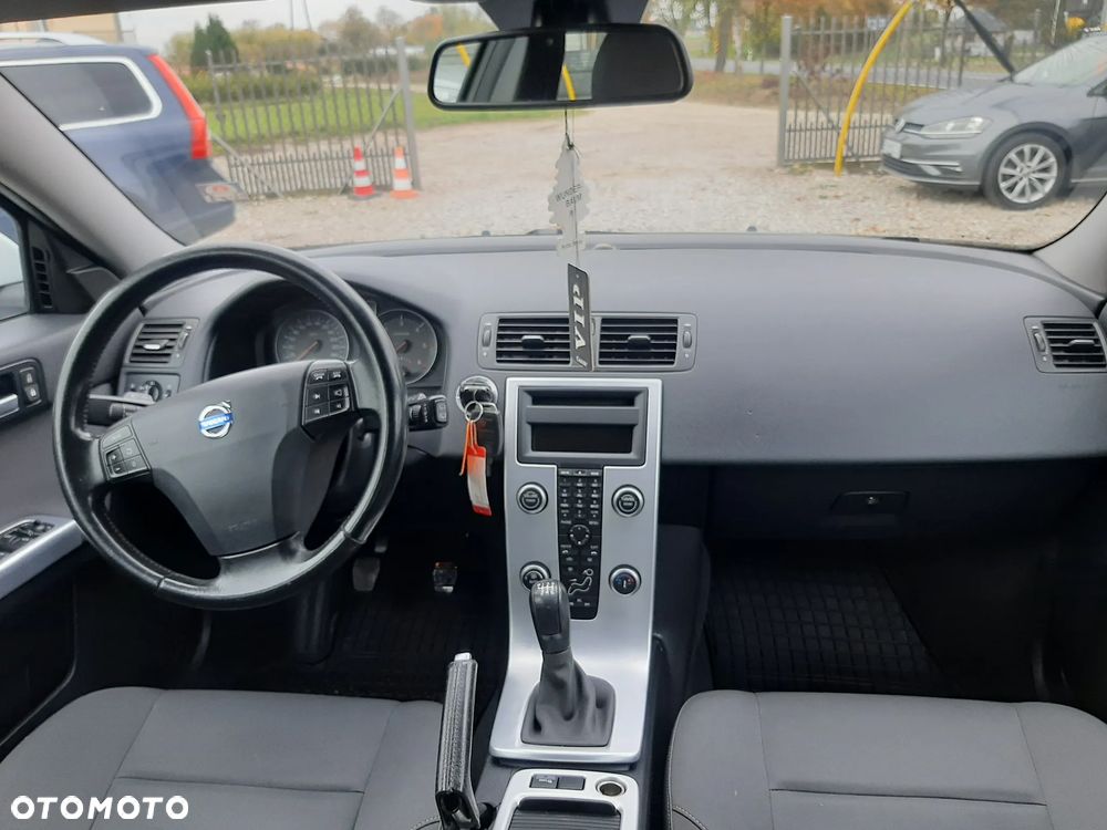 Volvo V50 D2 Kinetic - 13