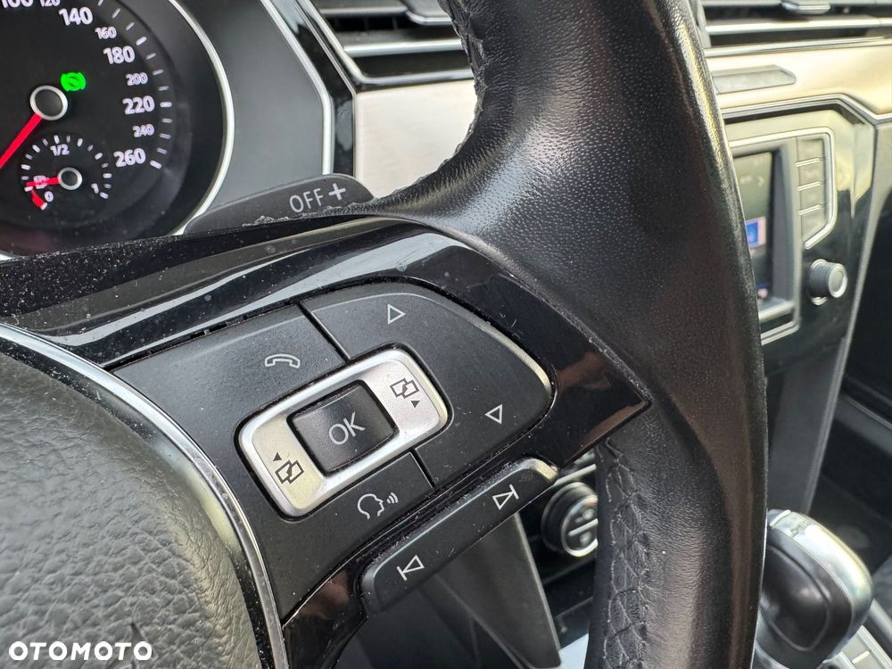 Volkswagen Passat 2.0 TDI SCR DSG Highline - 26