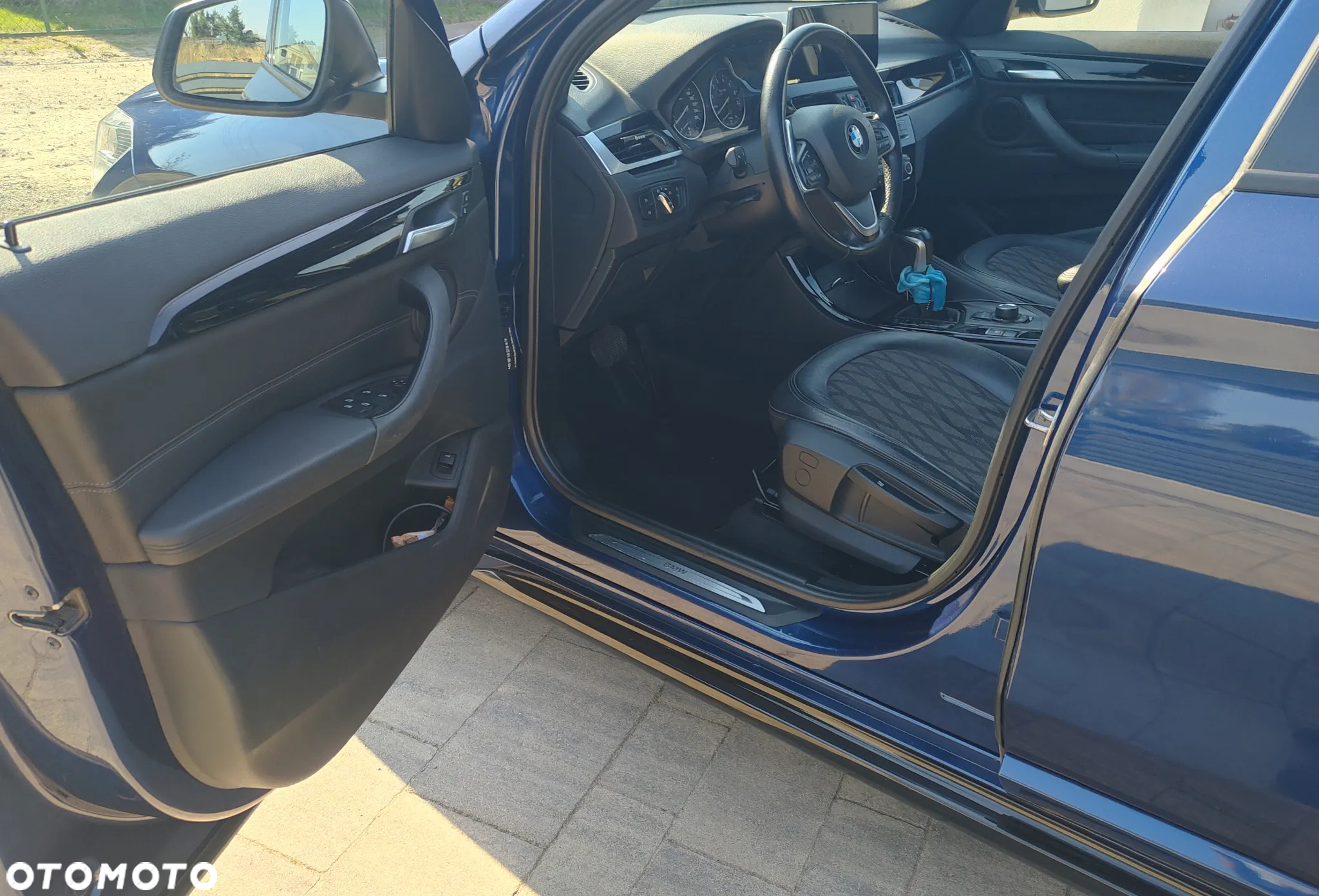 BMW X1 sDrive18i - 11