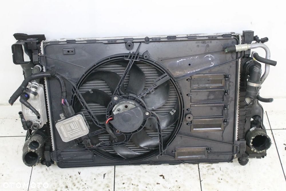 VOLVO V70 III 2.5 T 07R- KOMPLET CHŁODNIC WENTYLATOR MODUŁ AUTOMAT - 1