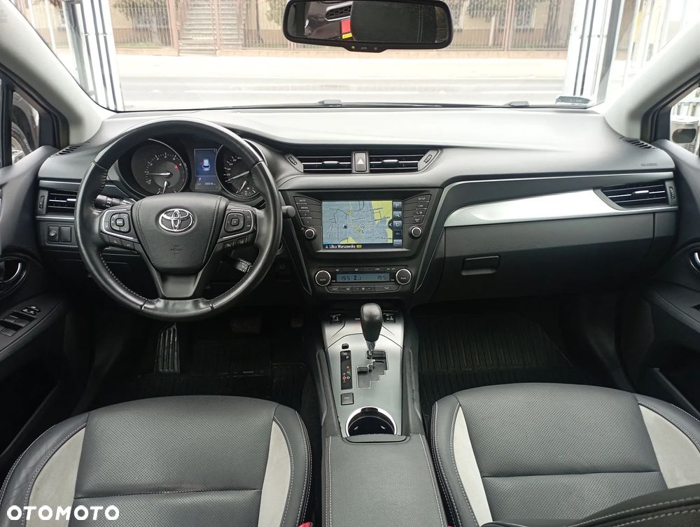 Toyota Avensis 2.0 Prestige MS - 8