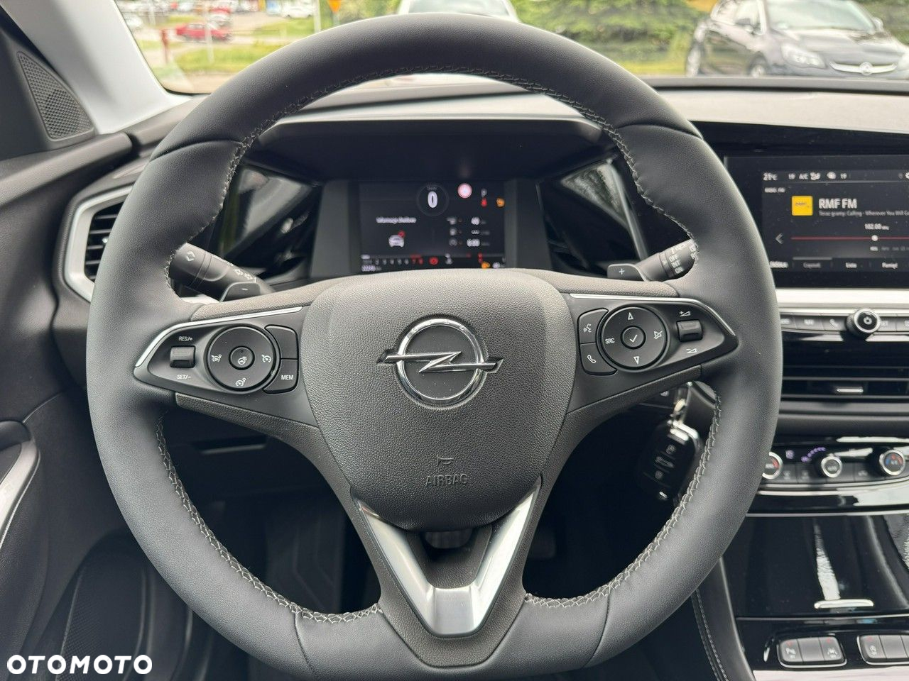 Opel Grandland 1.2 T GS S&S - 11