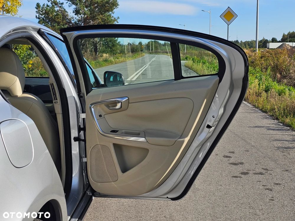 Volvo S60 - 23