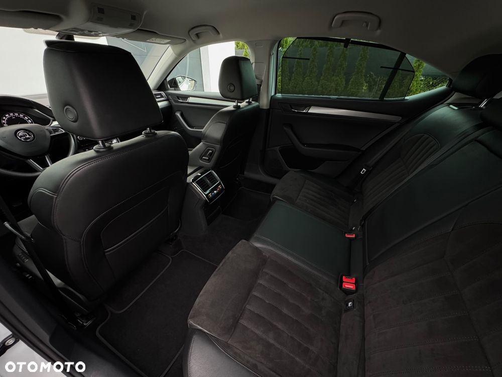 Skoda Superb 2.0 TDI Style - 34