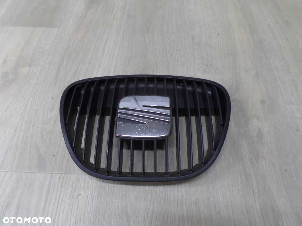 SEAT IBIZA III CORDOBA GRILL ATRAPA 6L0853651 02-08 - 1