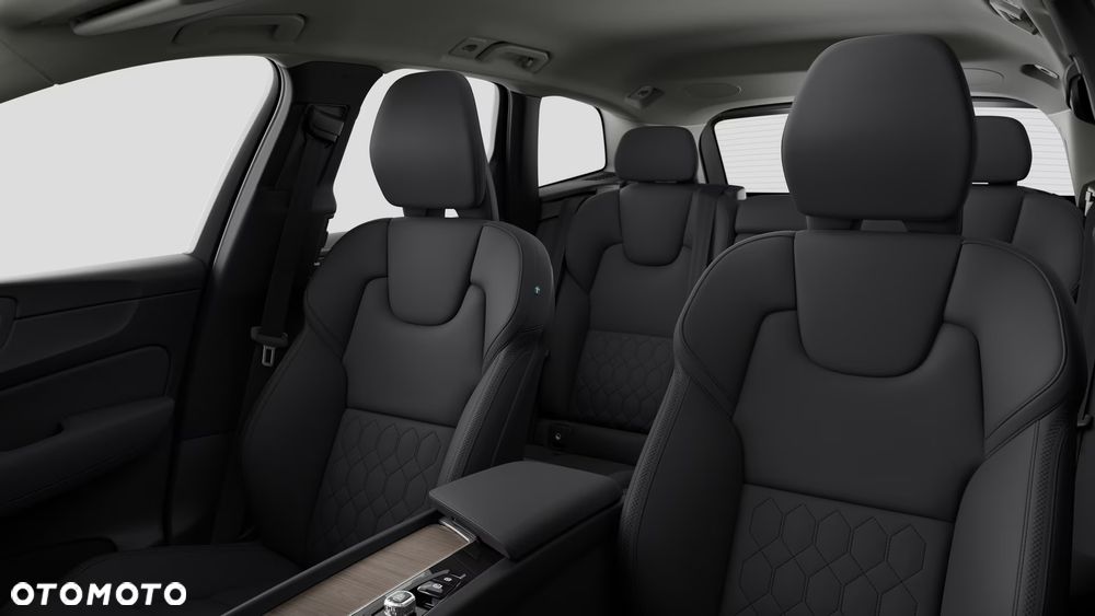 Volvo XC 60 B5 B AWD Plus Dark - 8