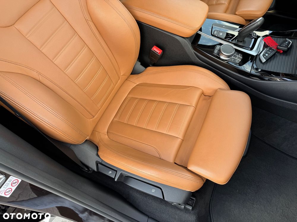 BMW X3 sDrive18d xLine - 14