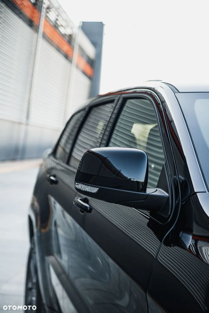 Jeep Grand Cherokee 5.7 V8 HEMI 4WD Automatik Overland - 14