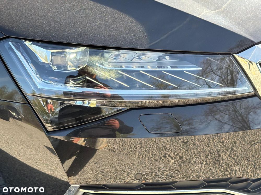 Skoda Superb 2.0 TDI L&K DSG - 30