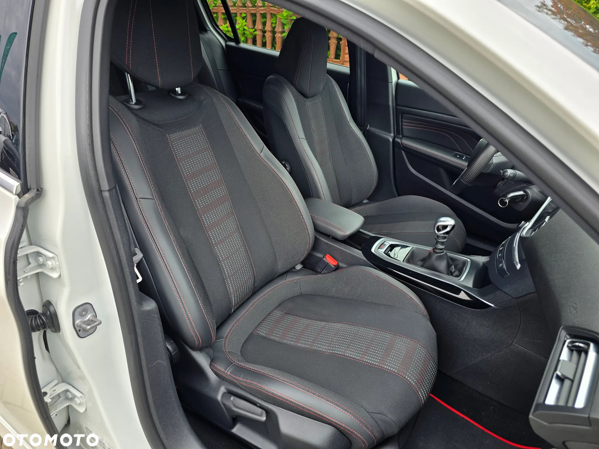 Peugeot 308 - 15