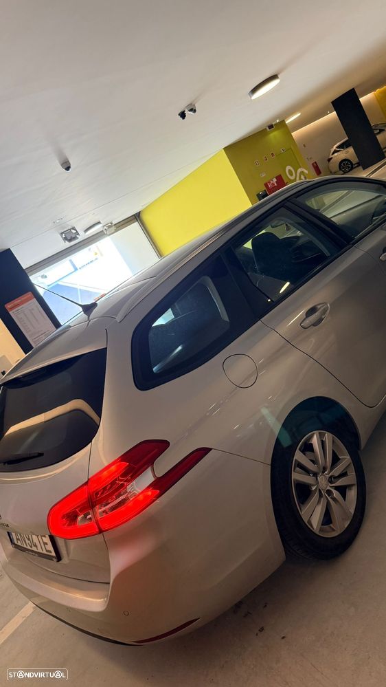 Peugeot 308 SW - 10