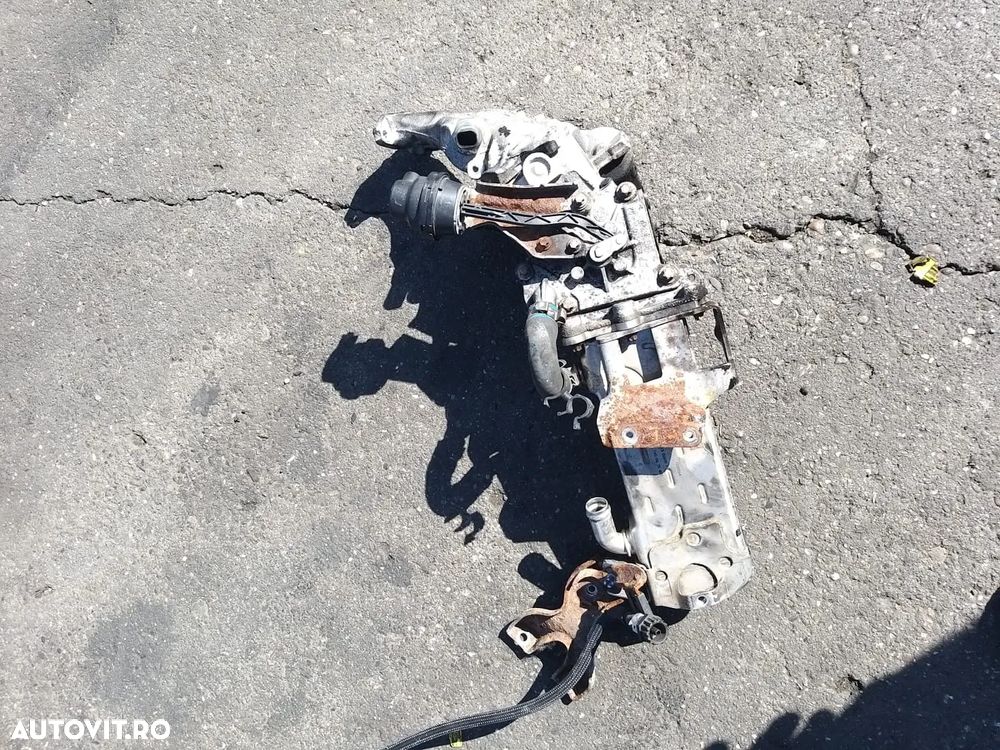 EGR+Racitor Gaze pentru Mercedes Sprinter 2.2 CDI din 2013 Cod: A2C83261000 + A6511420467 - 1