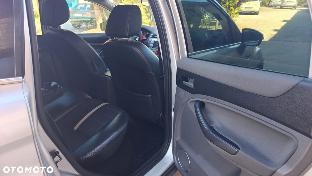 Ford Kuga 2.0 TDCi Titanium - 16