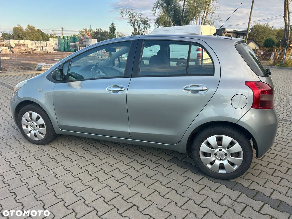 Toyota Yaris 1.3 VVT-i Sol - 16