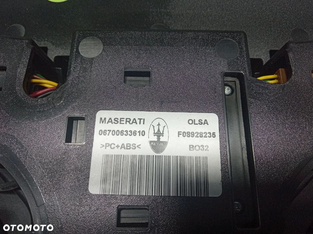 MASERATI LEVANTE PODSUFITKA BEŻ 670048036 - 8