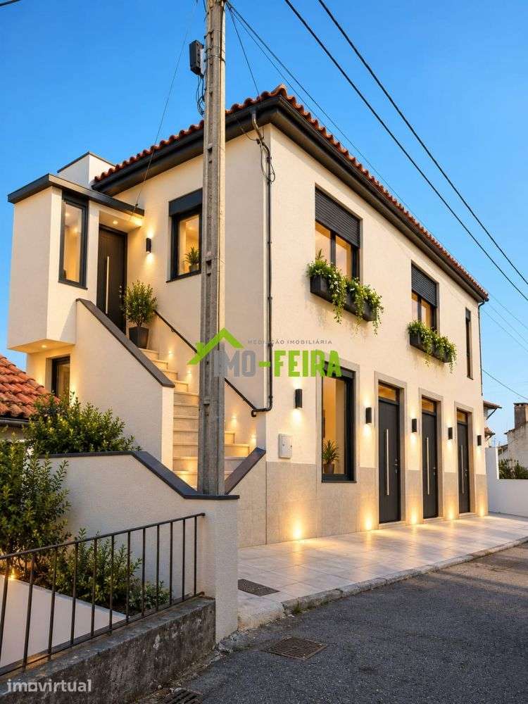 Moradia para restaurar | Arrifana | Santa Maria da Feira - Grande imagem: 3/32