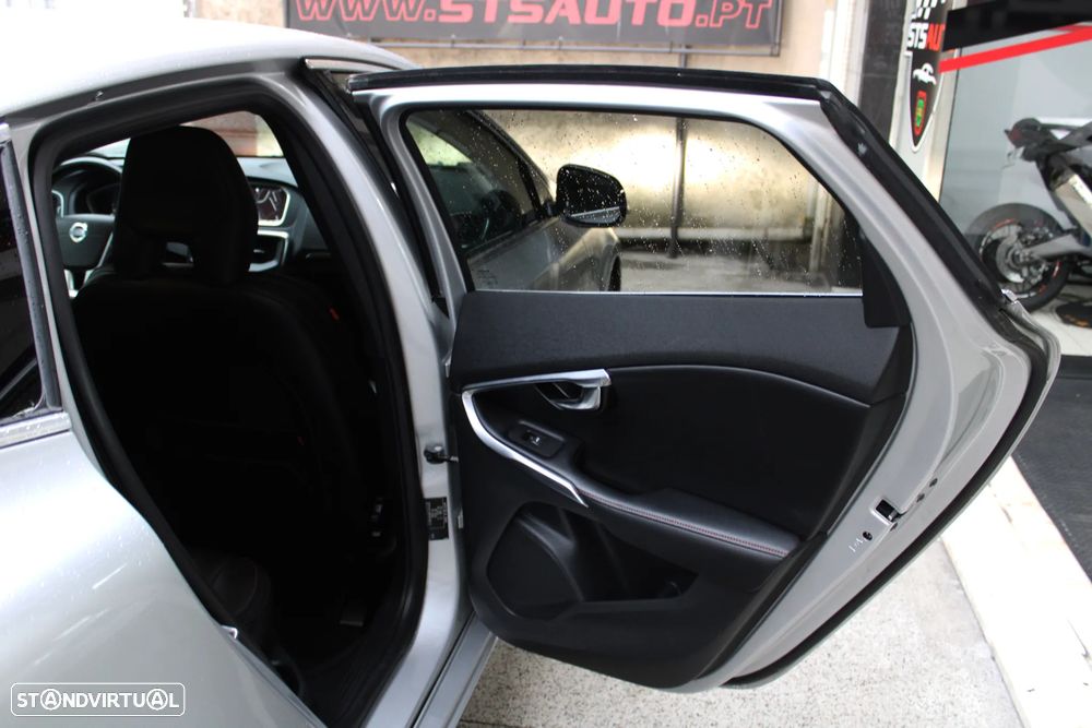 Volvo V40 D2 Powershift Ocean Race - 27