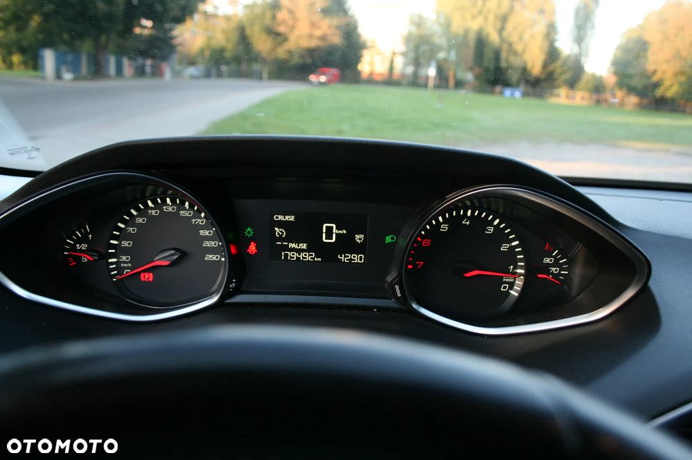 Peugeot 308 1.6 THP Allure - 13