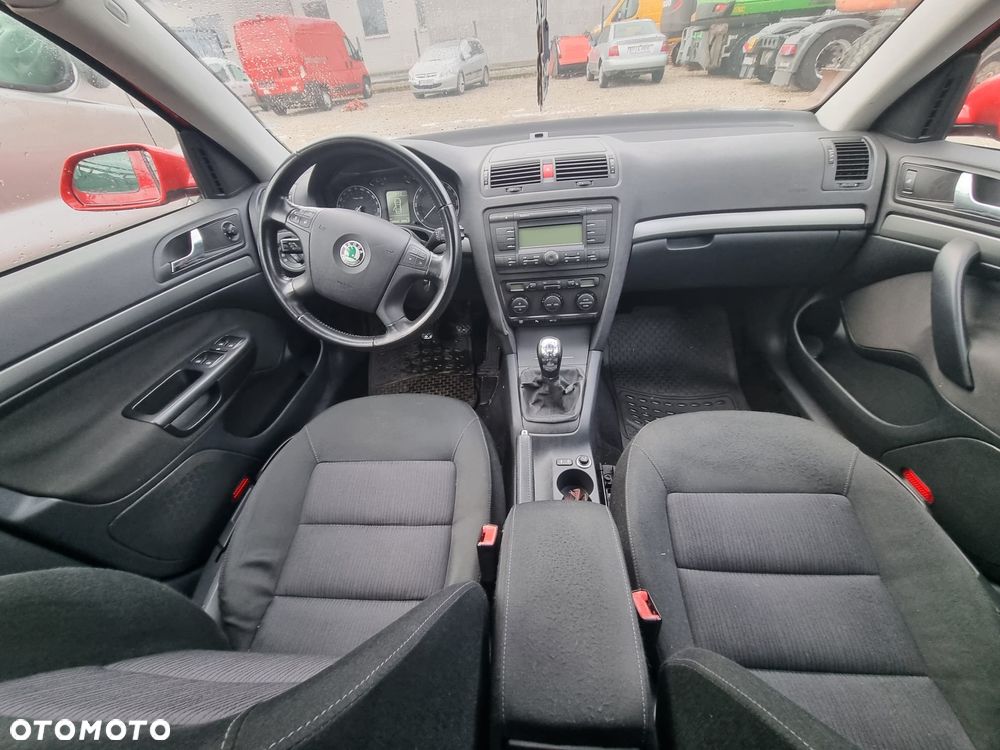 Skoda Octavia 1.8 TSI Ambiente - 13