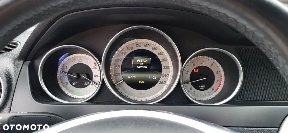 Mercedes-Benz Klasa C 180 (BlueEFFICIENCY) - 18