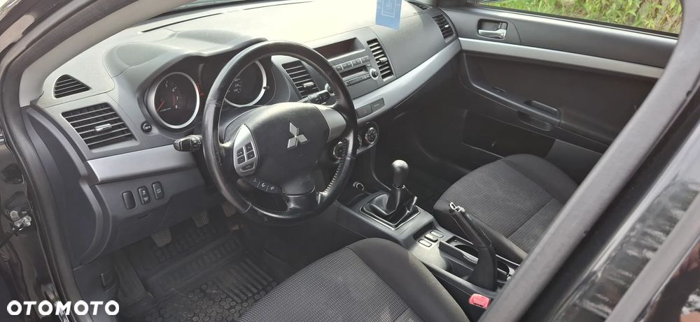 Mitsubishi Lancer 1.6 ClearTec Invite - 7