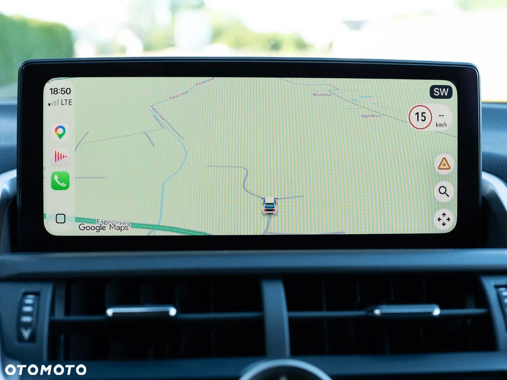 Lexus NX 300h Comfort AWD - 32