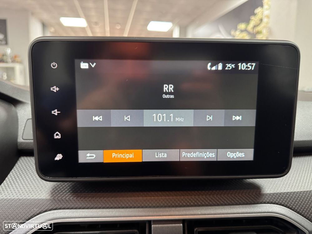 Dacia Sandero 1.0 SCe Essential - 35