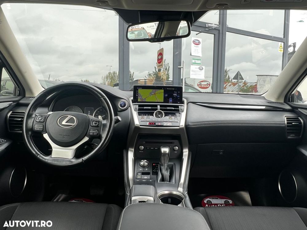 Lexus Seria NX - 7