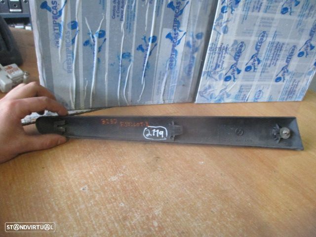 Grelha Friso 7353145310 FIAT STILO 192 2002 1.9JTD 115CV 3P VIOLETA ESCURO TE Moldura Da Porta - 3