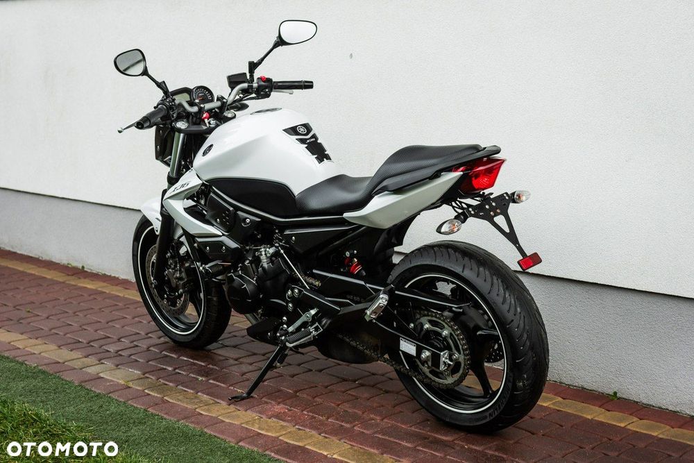 Yamaha XJ - 4