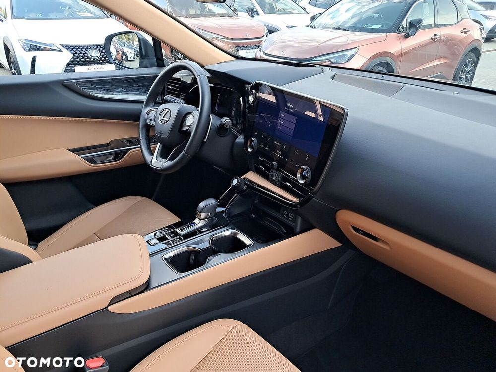 Lexus NX - 9
