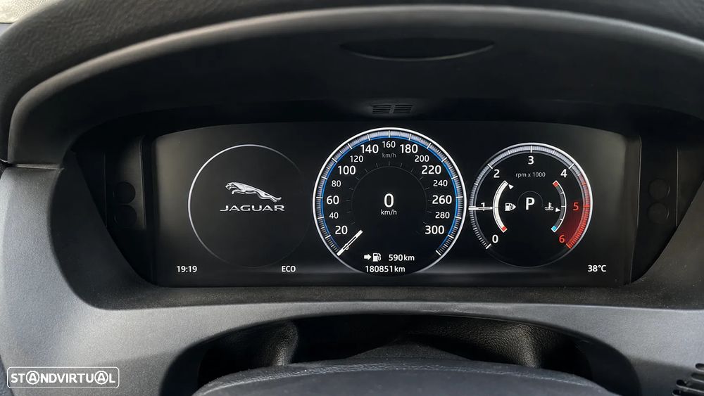Jaguar F-Pace 20d Aut. Prestige - 8