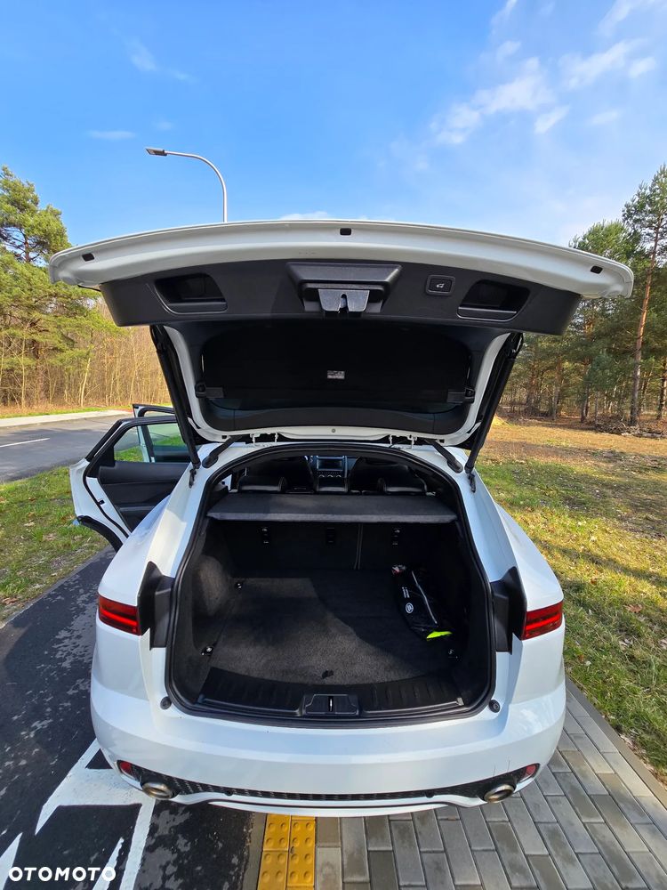 Jaguar E-Pace P200 AWD R-Dynamic - 27