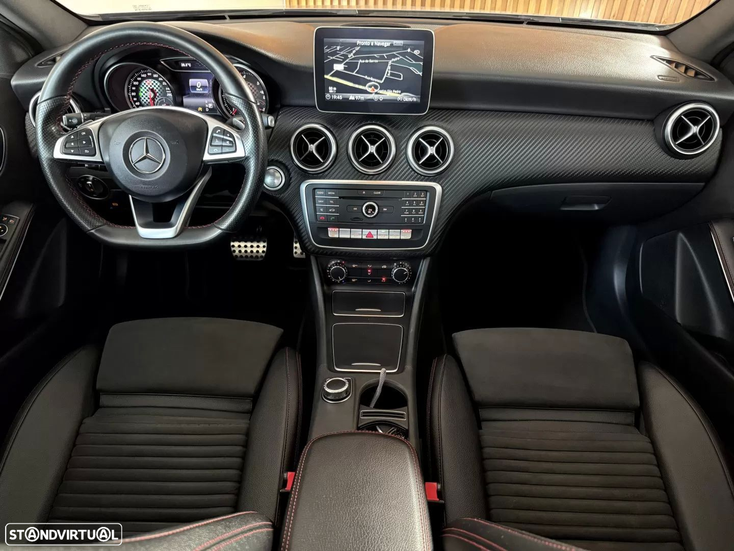 Mercedes-Benz A 180 d AMG Line Aut. - 35