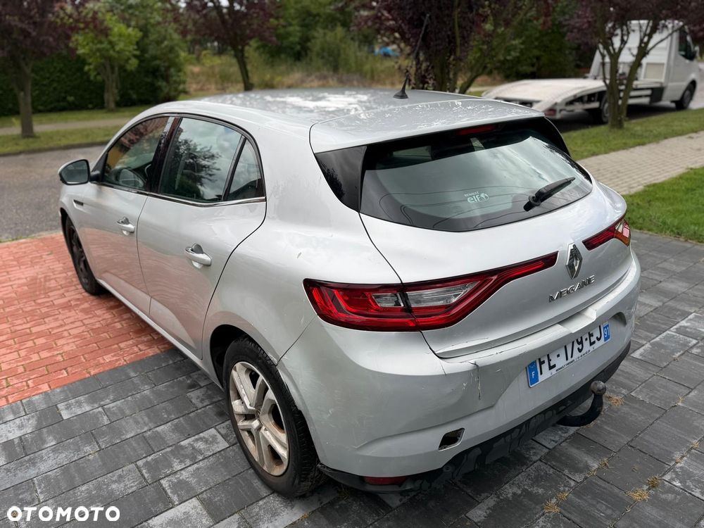 Renault Megane 1.5 Blue dCi Zen - 7
