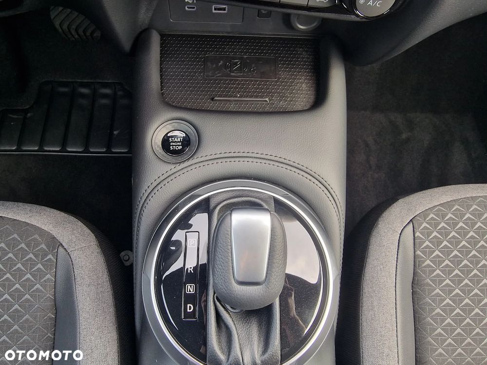 Nissan Juke 1.0 DIG-T N-Connecta DCT - 13