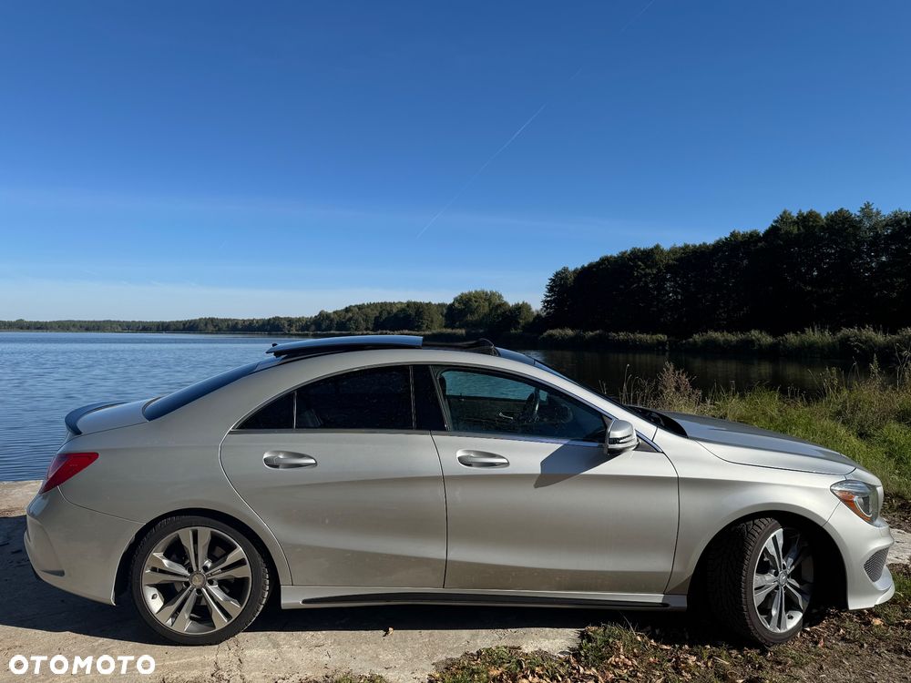 Mercedes-Benz CLA 250 7G-DCT Sport - 4