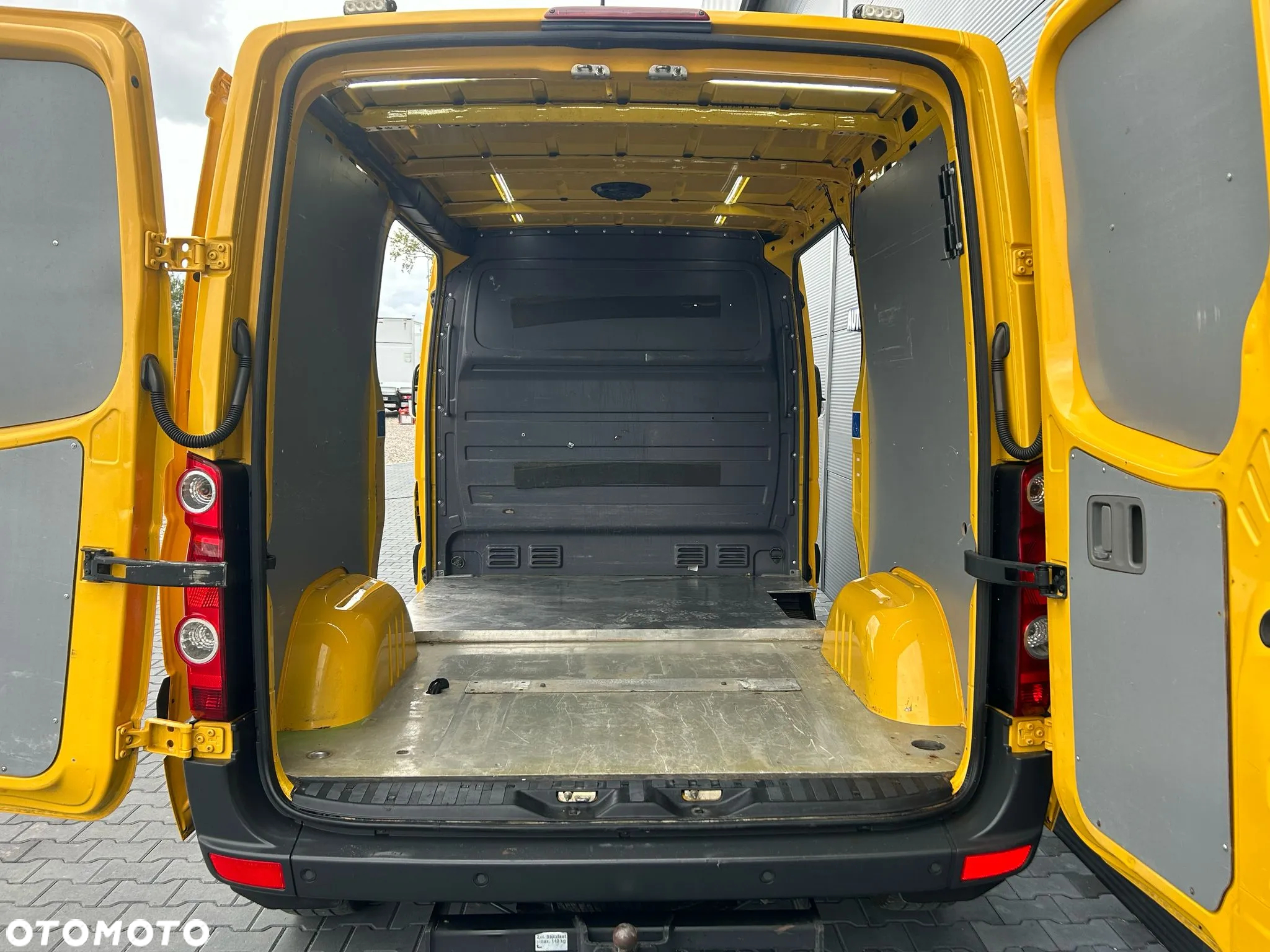 Volkswagen Crafter L1H1 2.0 TDI **Klima**2x drzwi suwane**Bezwypadkowy**Super stan**2015R** - 11
