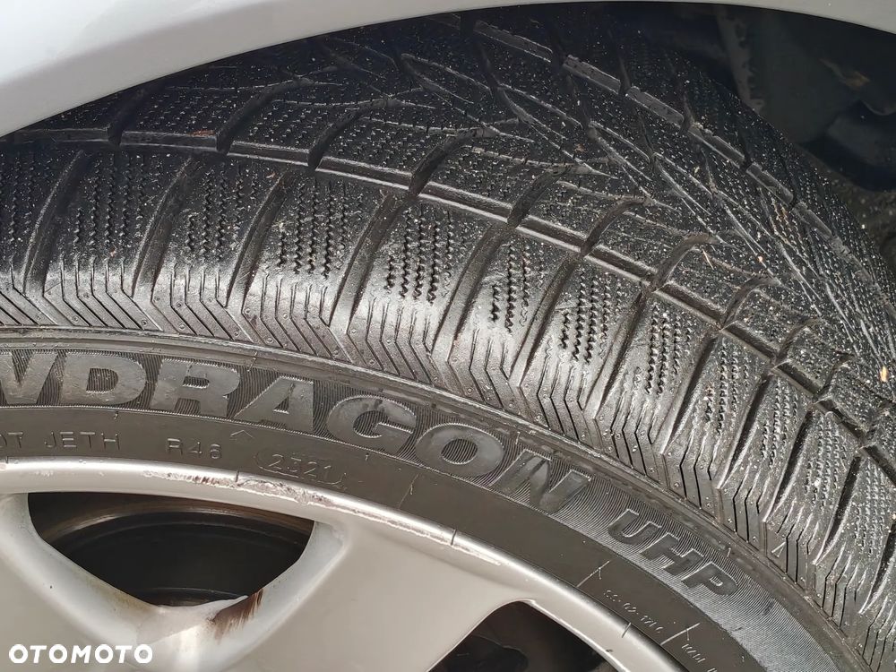 BMW Seria 3 318i - 18