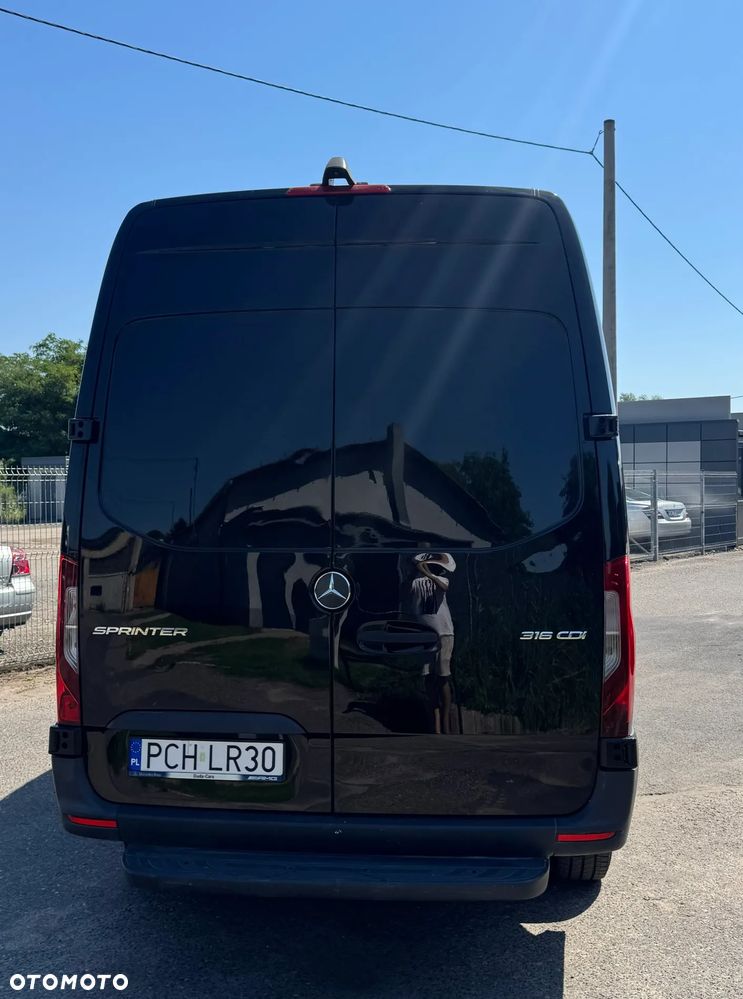 Mercedes-Benz Sprinter - 6
