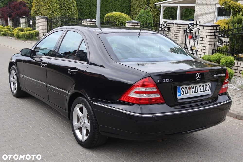 Mercedes-Benz Klasa C 200 Kompressor Avantgarde - 4