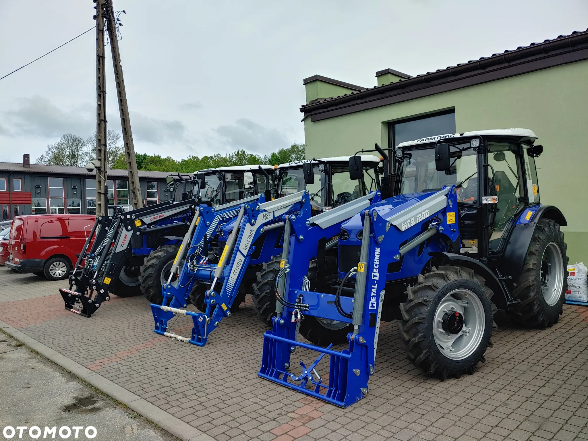 Farmtrac 555 DTc V - 12